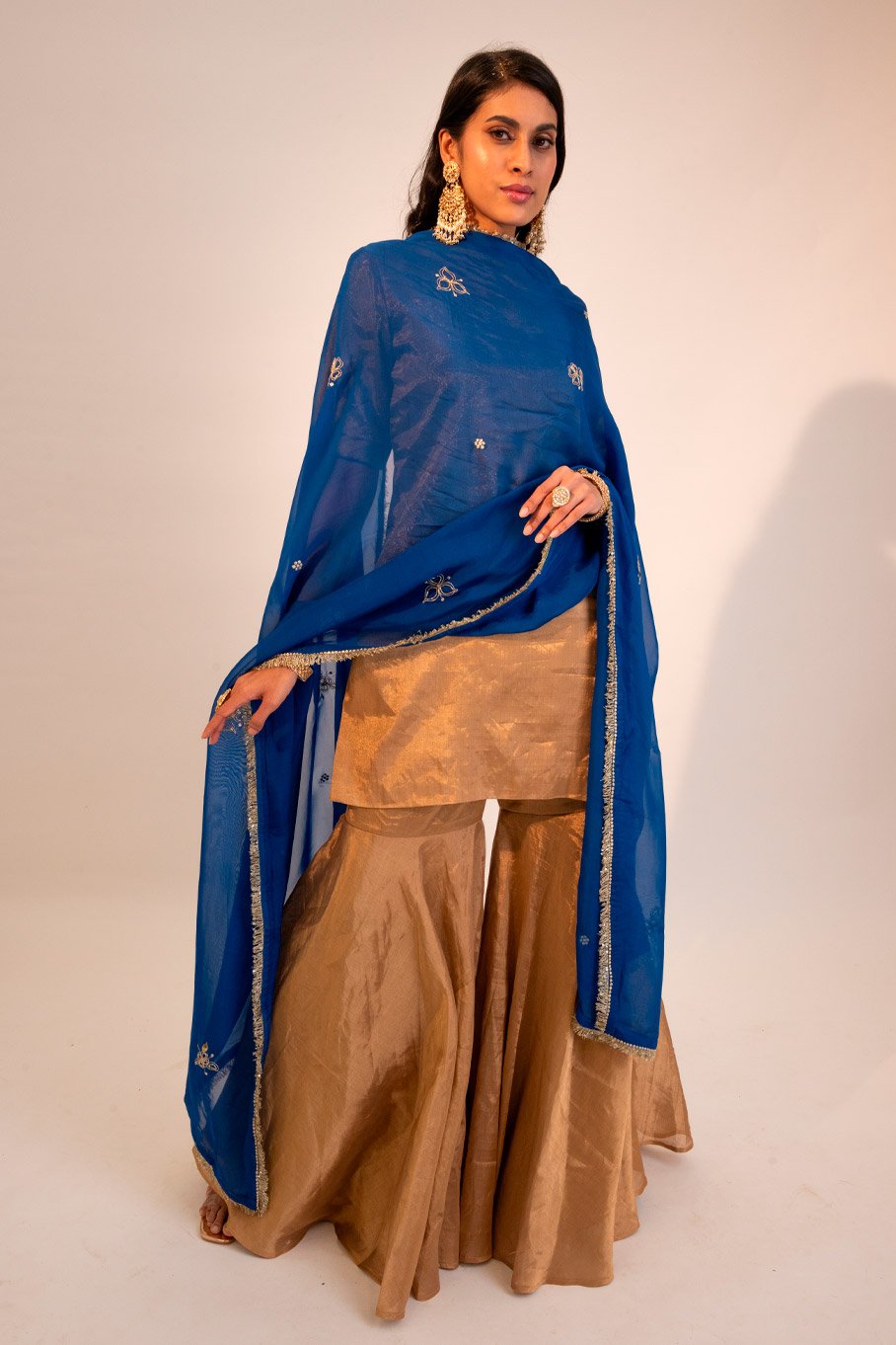 Signature Zari Tissue Gold Kurti & Garara Paired With Electric Blue Embroidered Organza Dupatta - Image 4