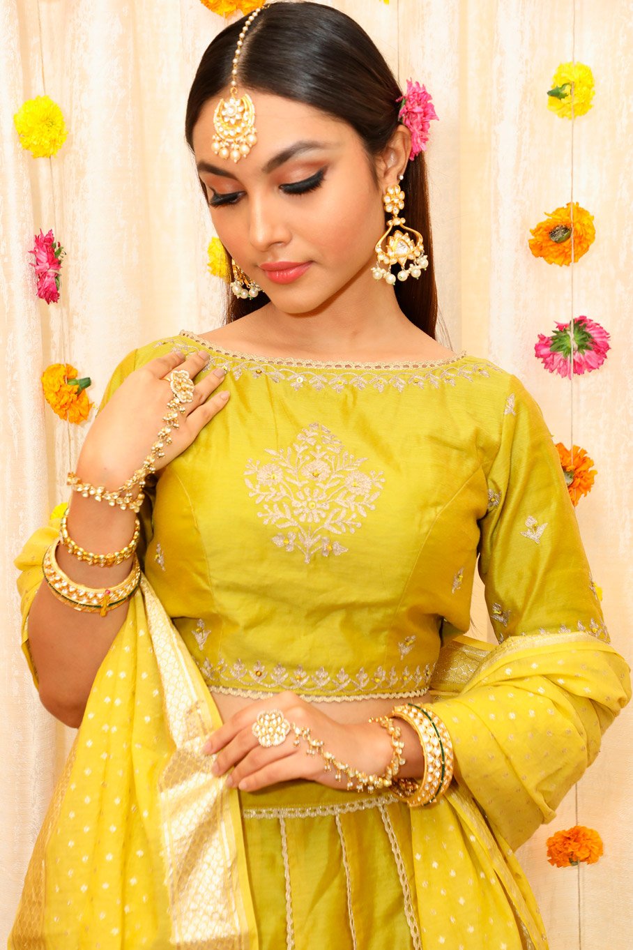 Lehanga Set In Chanderi With Embroidered Boat Neck Blouse & Zari Chanderi Woven Dupatta - Image 4